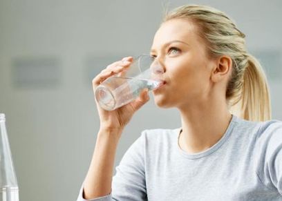 اضرار قلة شرب الماء للحامل