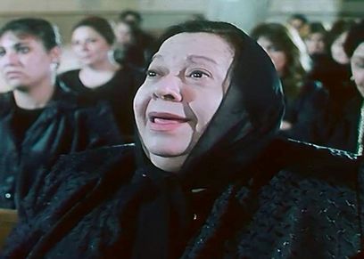 الفنانة إحسان القلعاوي