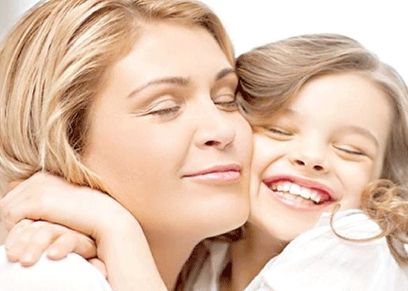 سألنا البنات عن أجمل حاجه في علاقتهم بأمهاتهم..