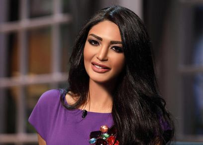 الإعلامية سالي عبدالسلام