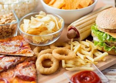 7أطعمة تضعف جهازك المناعى