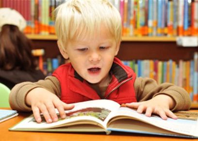 تشجيع الأطفال على تعلم القراءة 