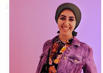 آلاء بيومي فنانة بورترية