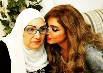 روةجينا ووالدتها