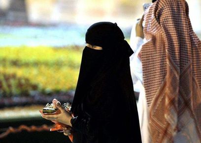 الكويت تدرس منح المرأة راتب بدون عمل بشروط