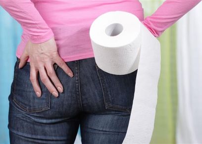 أعراض الإصابة بإمساك مزمن