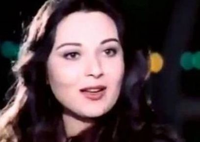 الفنانة نورا