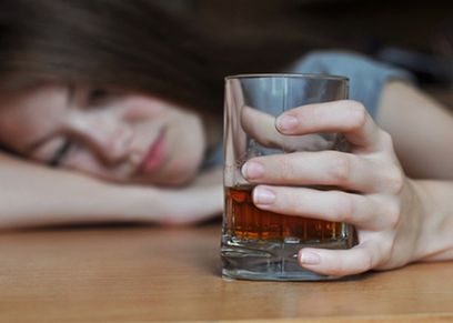 العلاقة بين شرب الكحول والسرطان