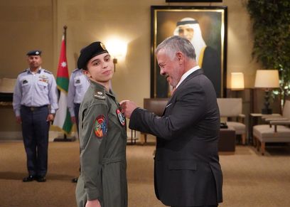 ملك الأردن وابنته الأميرة سلمى