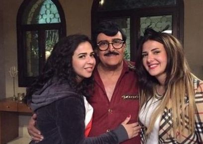 إيمي ودنيا سمير غانم ووالدهم