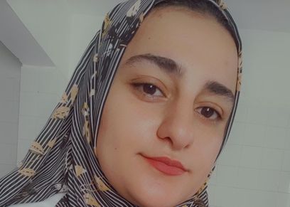 الطالبة أسيل محمد