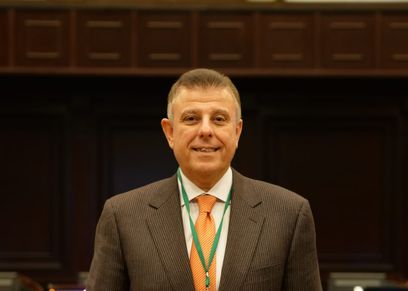 الدكتور محمود المتيني .. رئيس جامعة عين شمس