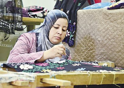 سيدة من إحدى ورش التدريب