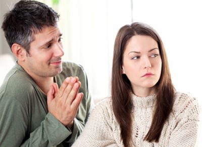 كيفية إعادة بناء الثقة مع الزوجة