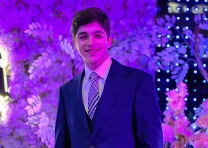 الطالب أحمد خالد