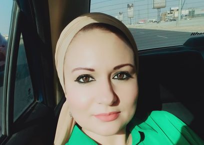 الروائية والمطربة غادة العبسي