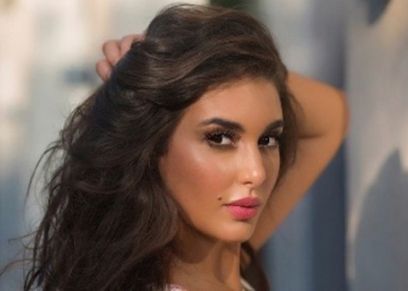 بعد دخولها المستشفى.. ياسمين صبري تشارك متابعيها بممارسة اليوجا