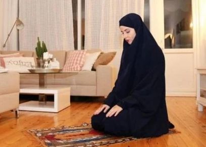 صلاة المرأة في العمل