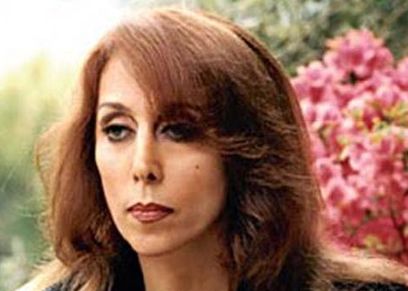 زيارة الرئيس الفرنسي ماكرون فيروز وتكريمها