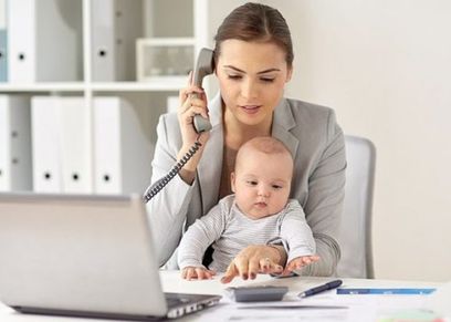 قصص سيدات مع الدراسة والإنجاب