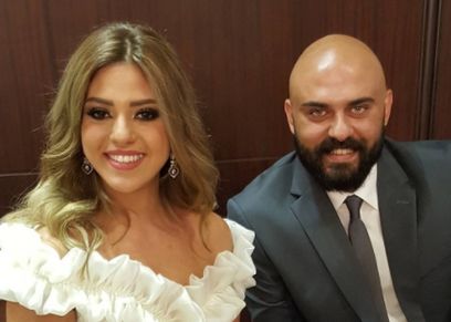 أحمد صلاح وزوجته