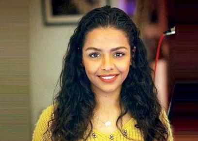 الفنانة أسماء أبواليزيد