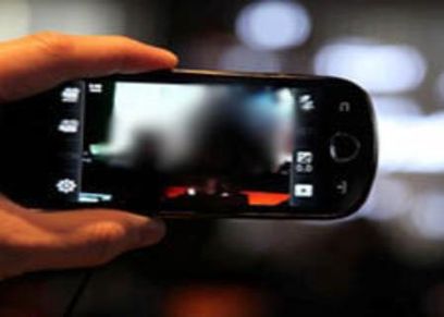 حسابات وهمية تنشر صور السيدات