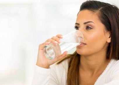 مع ارتفاع درجة الحرارة أول يوم رمضان.. 10 نصائح لتجنب العطش خلال الصيام