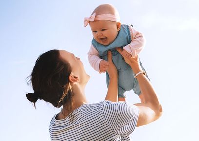 تربية الأم للأبناء بدون أب