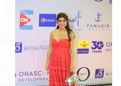 غادة عادل
