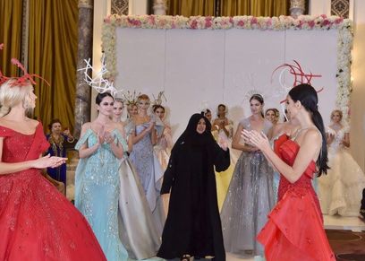 عرض أزياء جديد لمنى المنصوري في أسبوع تيفانى فاشون ويك الفرنسى