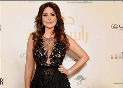 إليسا تطمئن جمهورها بعد اجراء عملية جراحية..