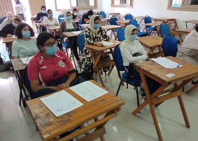 طلاب ثانوية عامة خلال الامتحانات 