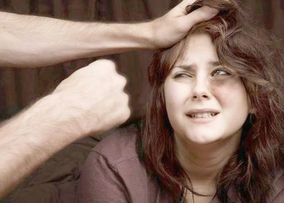 نستقبل مشاكل يوميا لعنف يتعرضن له المطلقات