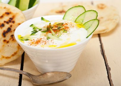 طريقة عمل سلطة الثومية