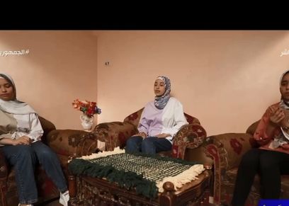 آية وأسماء وزينب.. 3 توائم متفوقات بالشهادة الإعدادية