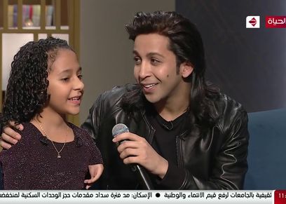 هشام جمال والطفلة رحمة
