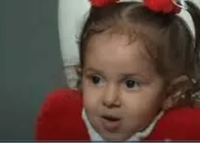 الطفلة بسنت فراشة التيك توك