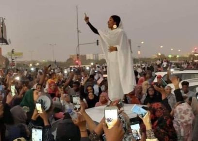 بالفيديو| امرأة سودانية
