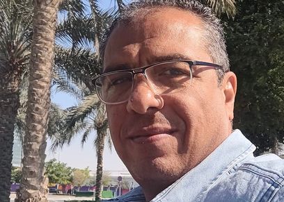 عمرو يعاني من قانون الرؤية