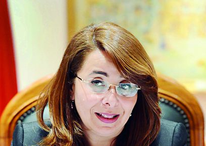 غادة والي