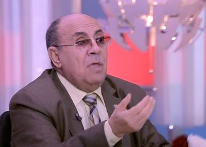 الدكتور مبروك عطية