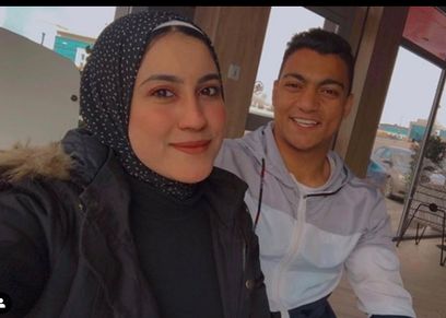 مصطفى محمد وزوجته