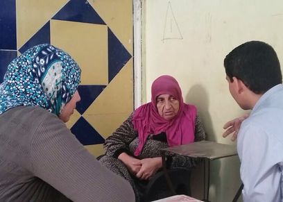 سيدة سورية بلا مأوى في شارع فيصل ترفض الانتقال مع 