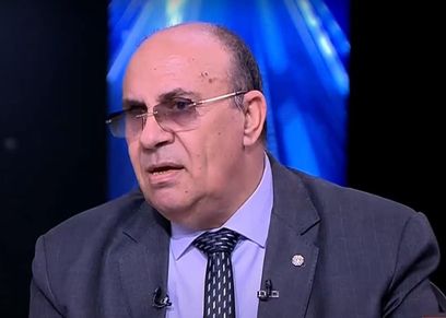 الدكتور مبروك عطية
