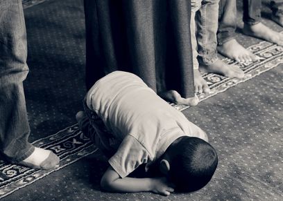سلي صيام طفلك فى شهر رمضان بتعليمه صفة الأخلاص