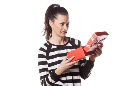 أمهات يعترضن على الهدايا المنزلية في عيد الأم: