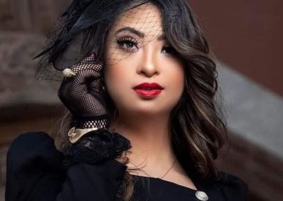 المذيعة رحمة خالد