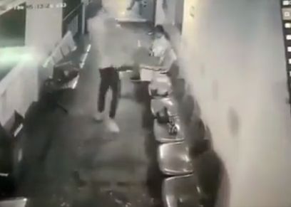 لحظة تخلص الزوج من زوجته
