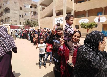 سيدات بني سويف يواصلن تصدرهم في الاقبال على التصويت بالاستفتاء